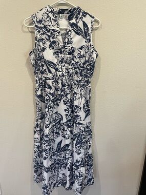 LaPogee Blue and White V-Neck Tiered Midi Dress